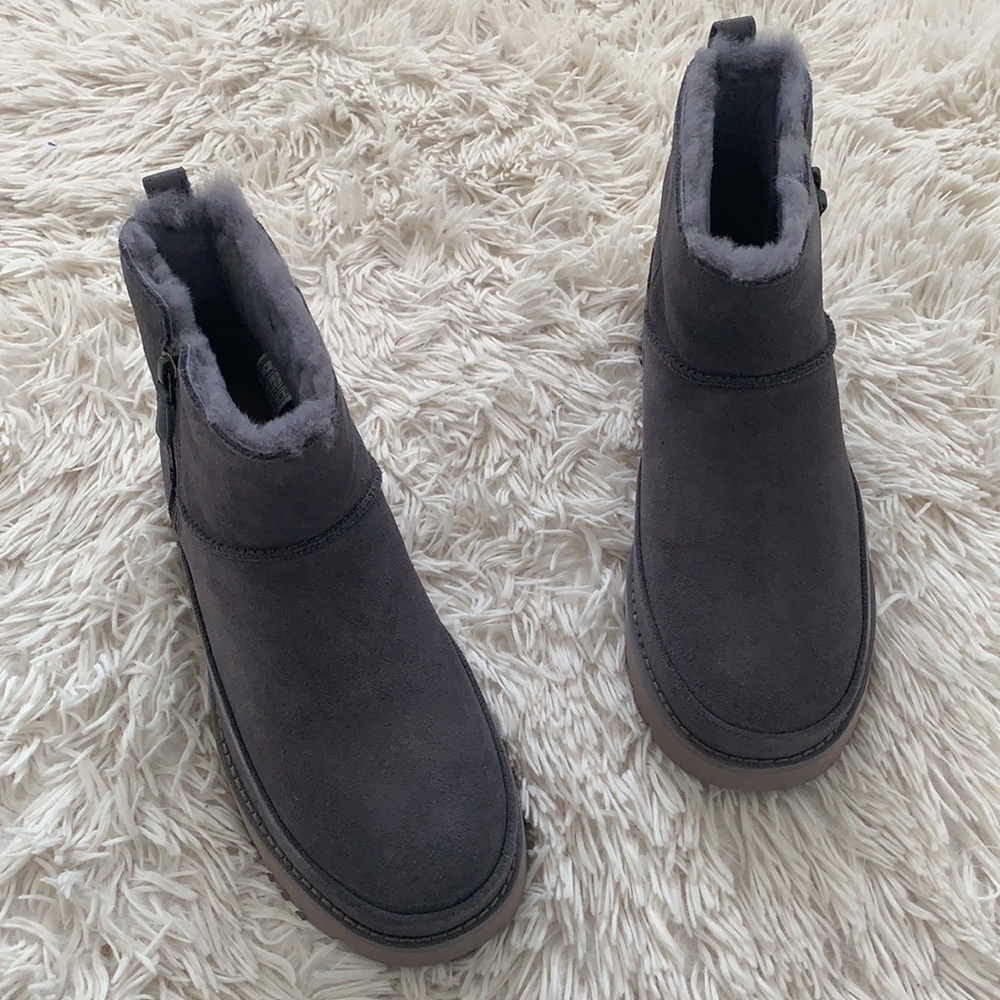 New UGG classic mini zip suede boots - Picture 9 of 14